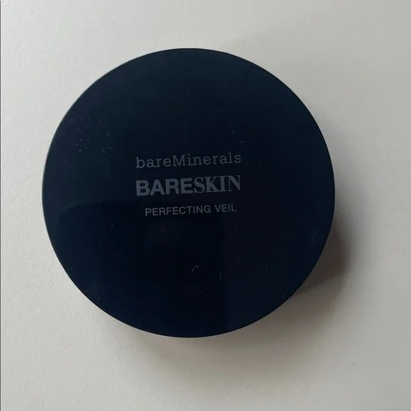 bareMinerals BARESKIN Perfecting Veil in Medium